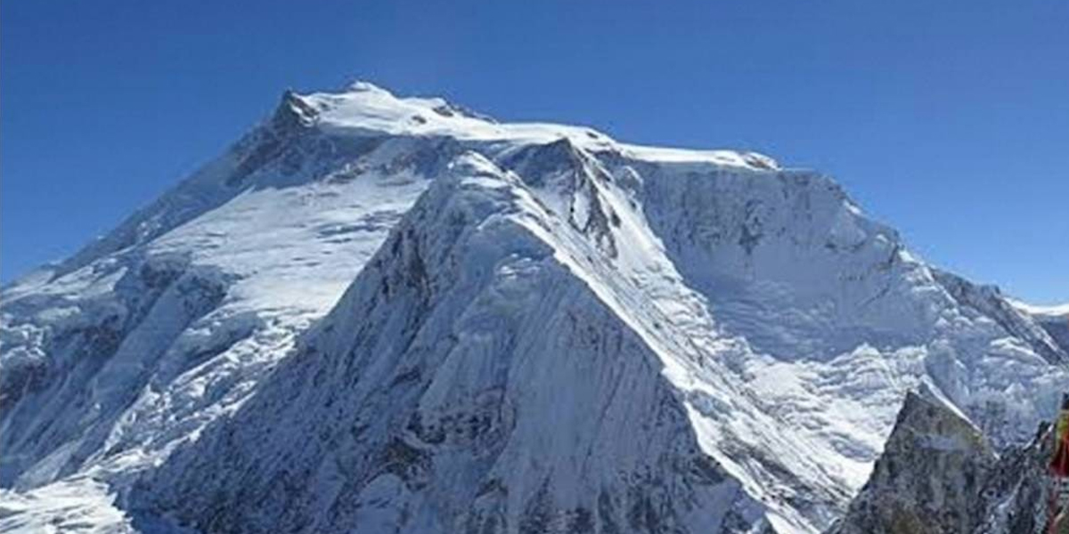 Larke peak climbing