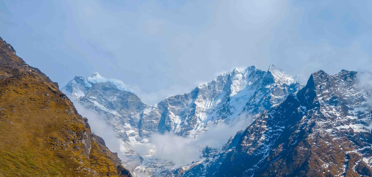 Rupina la Pass Trek